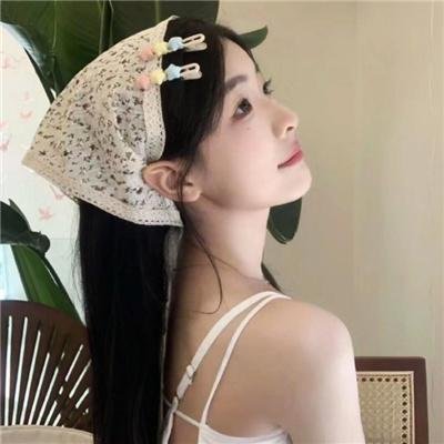 戴流苏耳环的少女 在线观看